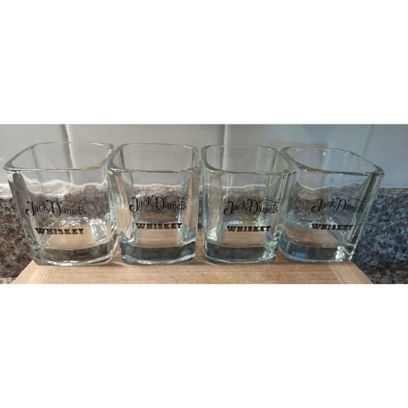 Jack Daniels Rocks Glasses Old No. 7 Low Ball Drink Whiskey Glass Lot Of 4 Bar - Picture 1 of 4